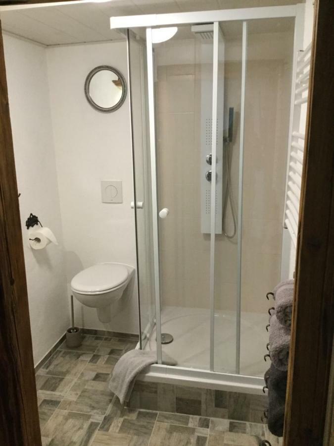 Ferienwohnung Schug Гомбург Екстер'єр фото